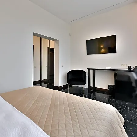 Diamond Sveciu Namai Aparthotel *