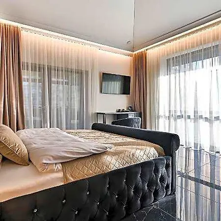 Apart-hotel Diamond Sveciu Namai