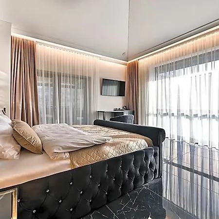 Diamond Sveciu Namai Aparthotel 4*