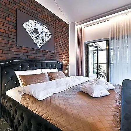 Diamond Sveciu Namai Kaunas
