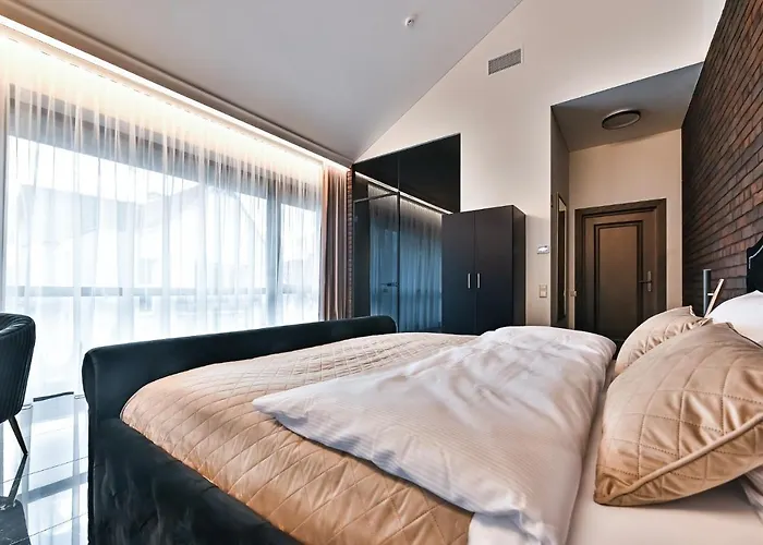 Diamond Sveciu Namai 4* קובנה